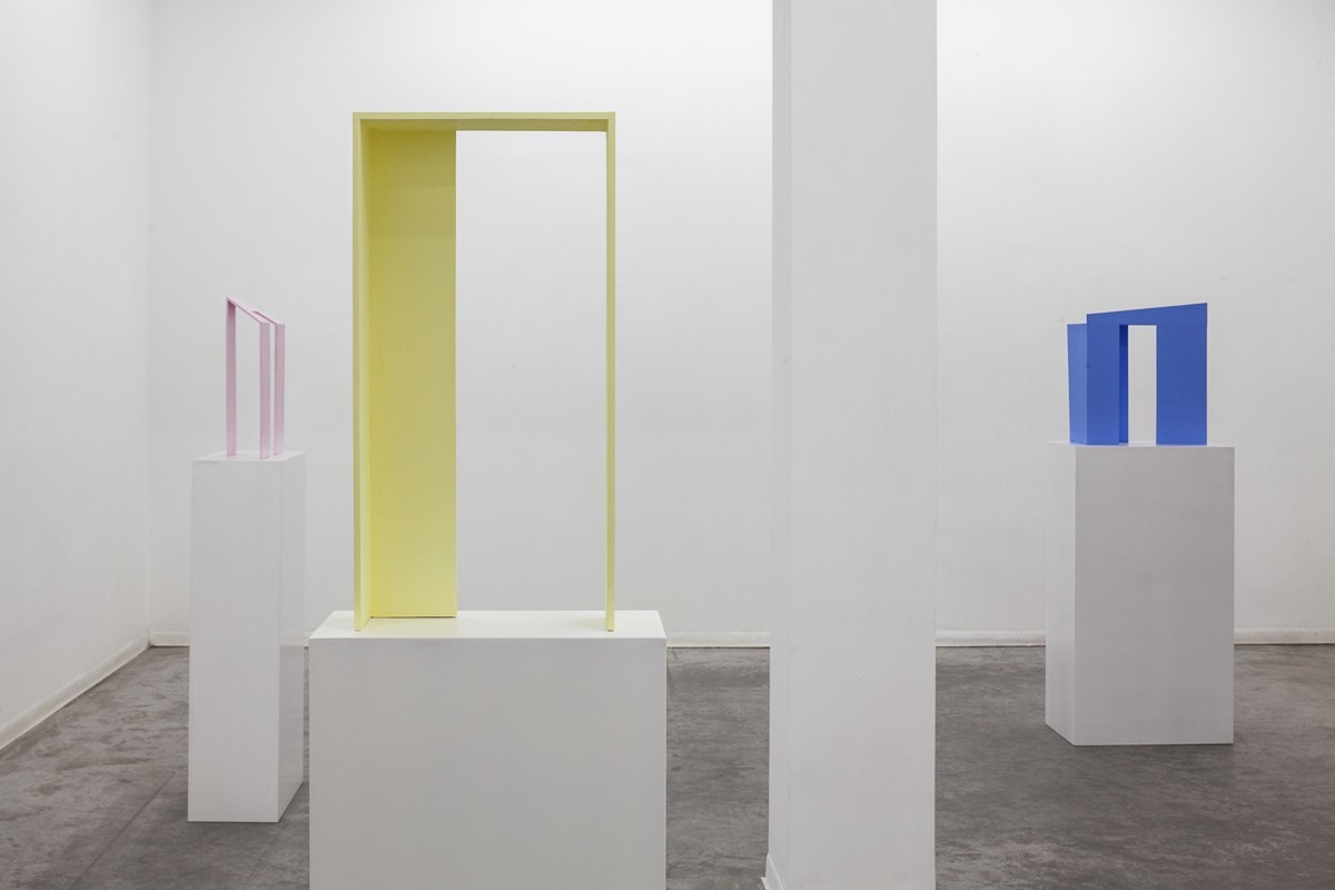 Madeleine Boschan, in which its gaze, bent merely on itself, upholds and gleams, Exhibition view, HCG 2016 (14)