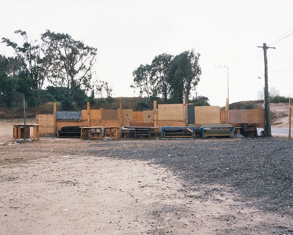 820_09 Ron Amir, Barrier, 2011, archival pigment print, 127x158 cm-600x480