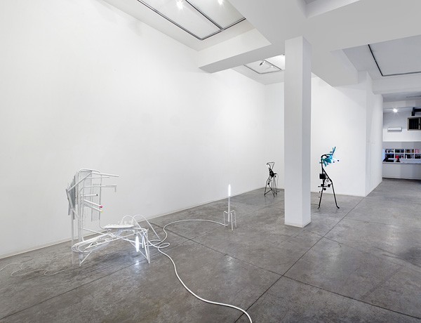 827_m-boschan-closed-space-stories3-600x460