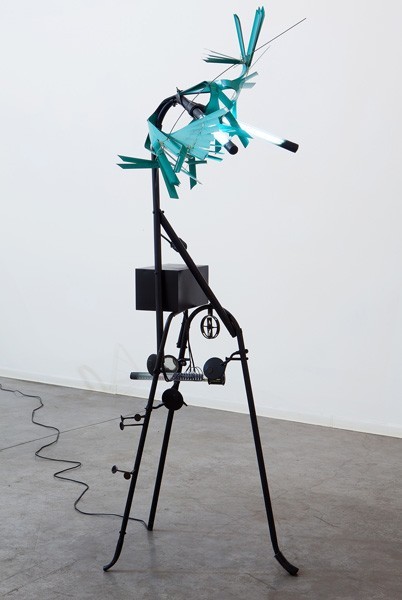 835_m-boschan-closed-space-stories11-402x600