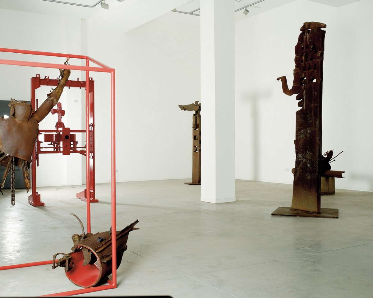1 Exhibition View (1)