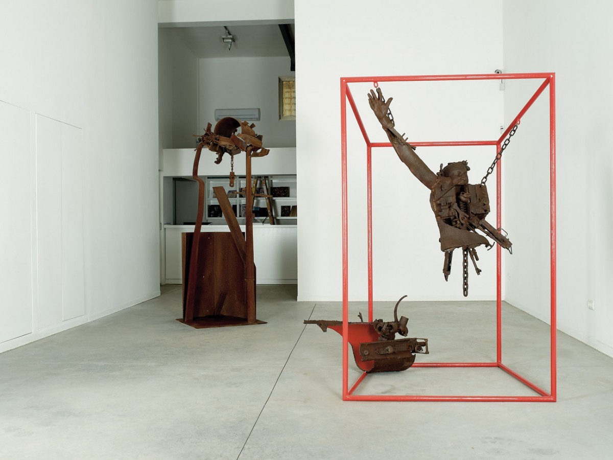 2 Exhibition View (2)